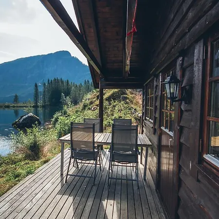 Strandbu * Viksdalen